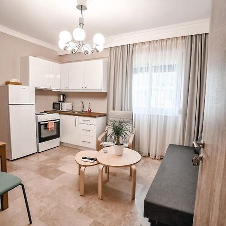 Tip Top Apartment Chalkís Exteriér fotografie